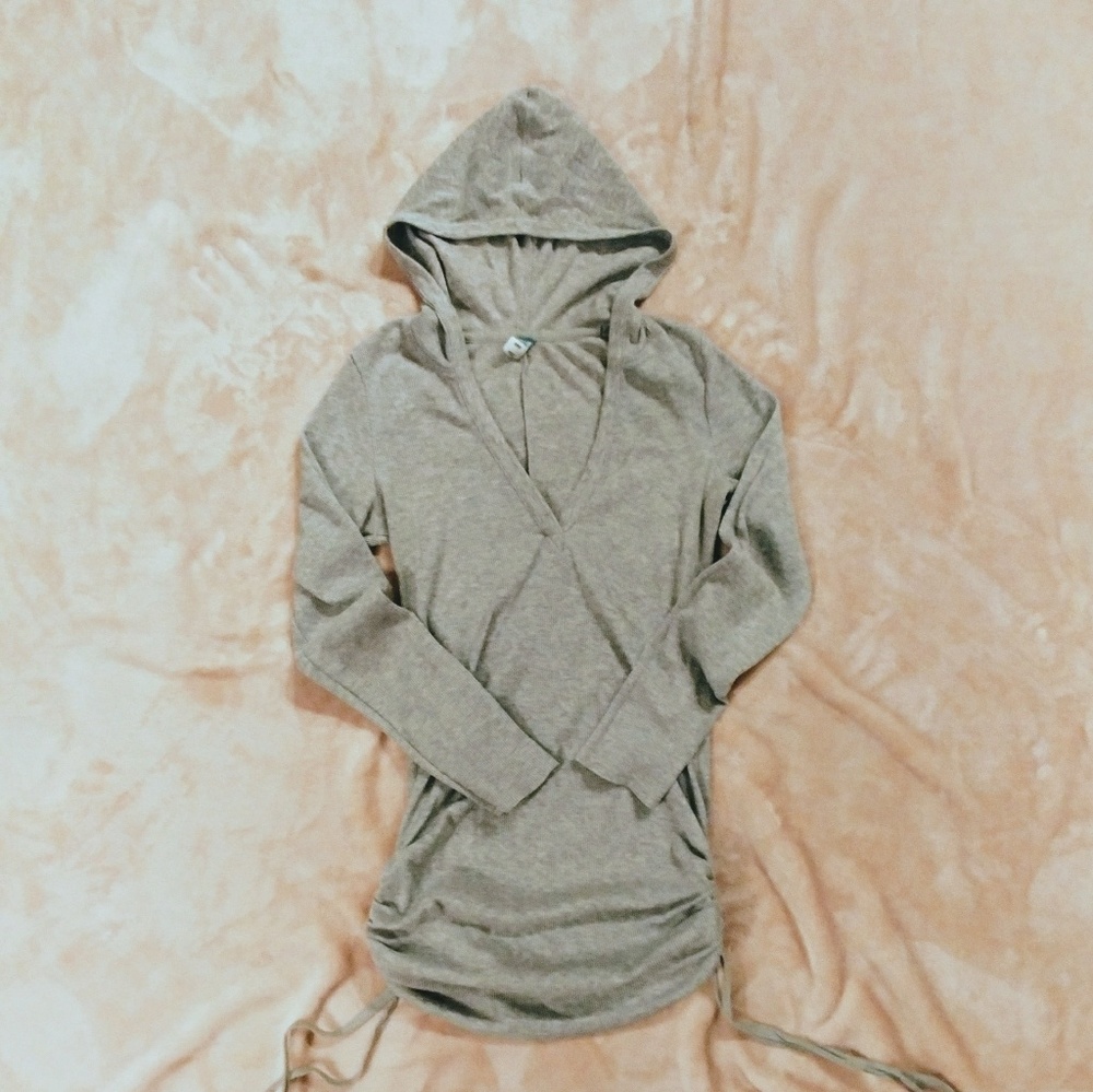 S / Old Navy Maternity hooded shirt